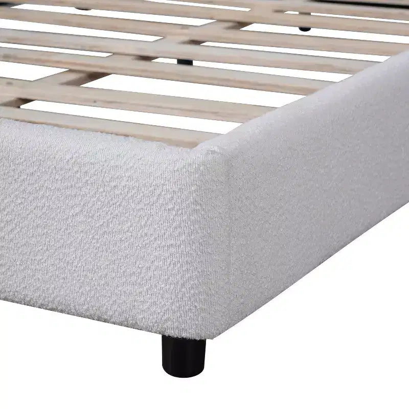 Struttura Letto Imbottita a Piattaforma Queen/King Size con Testiera Curva Imbottita, Bianca