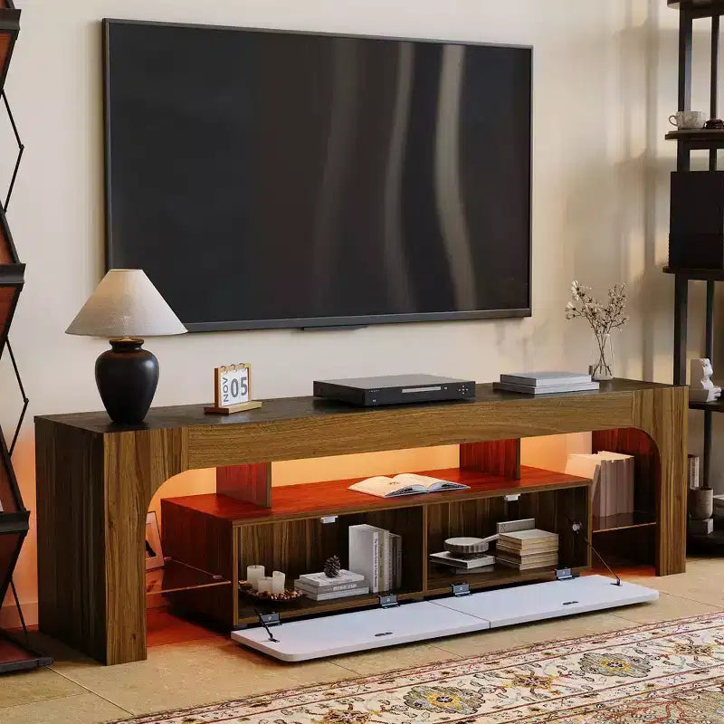 Mobile porta TV LED moderno per TV fino a 70 pollici, consolle in legno bianco con illuminazione RGB, 2 cassetti, ripiani trasparenti regolabili