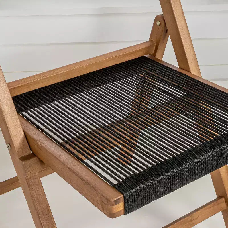 Sedia pieghevole Olivier Coastal moderna in legno e corda con schienale regolabile